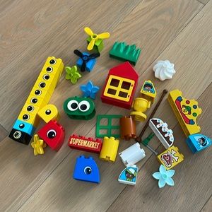 Lego Duplo specialty pieces